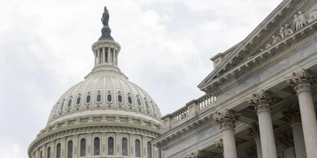 Government Shutdown Could Impact 750,000 Federal Workers Daily