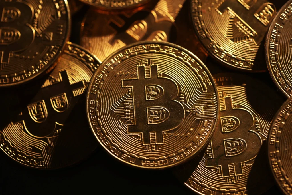 Bitcoin Surges Back to 3,000 Mark with Strong Rebound