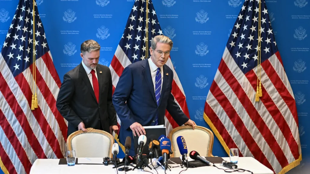 Department of Commerce: China and US to Suspend Tariffs for One Year