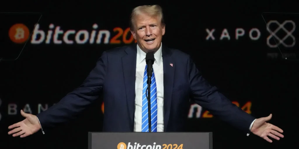 U.S. Senate Democrats Urge Trump Advisor to Reveal Cryptocurrency Inv