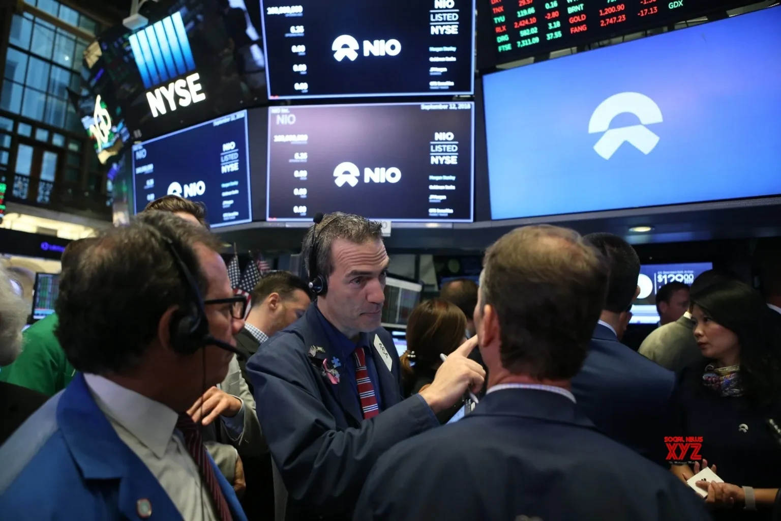 U.S. Stocks Close Higher on Friday, Cryptocurrency Stocks Mixed