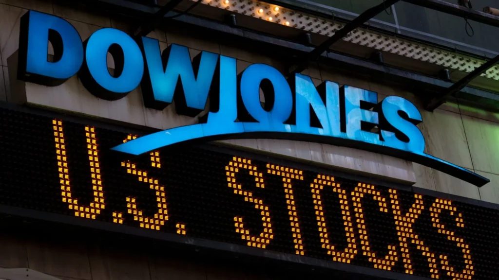 Dow Jones Surges 1% to Reach New All-Time Highs Dow Jones Surges 1% to Reach New All-Time Highs