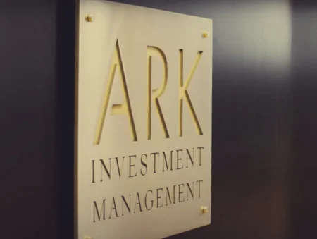 ARK Invest Adds Nearly $40M of Crypto Equities Amid Sell-Off