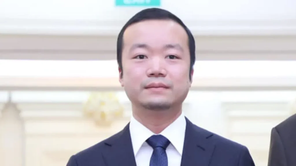 Chen Zhi of Prince Group Victimized by Subordinates in Embezzlement Chen Zhi of Prince Group Victimized by Subordinates in Embezzlement