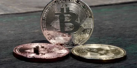 Cryptocurrency Market Sentiment Falls to Extreme Fear at 10