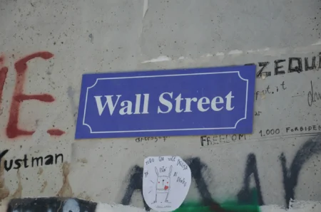 Fed Chair Race Intensifies with ‘Wall Street Waterfall’ Theme