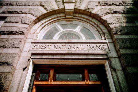 Federal Reserve District Bank Presidents Hesitant on December Rate Cut