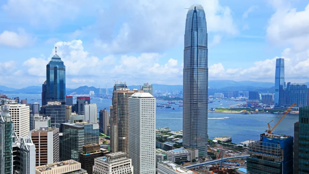 Hong Kong Encourages More Investors to Enter the Fintech Field