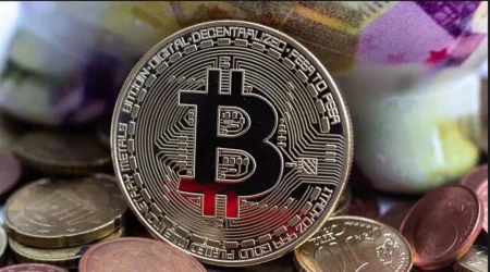 Is Starknet Finished Falling? STRK Dips 20% in Broad Crypto Plunge