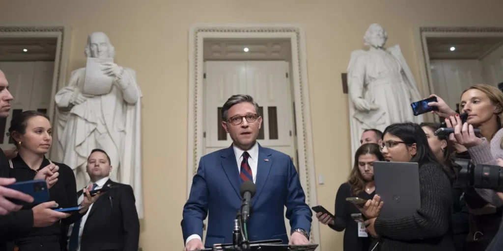 U.S. Senate Approves Bill to End Government Shutdown, Sends to House U.S. Senate Approves Bill to End Government Shutdown, Sends to House