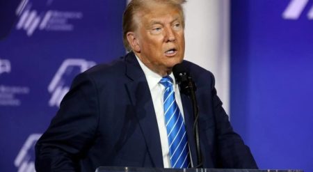 Trump JPMorgan Lawsuit Sparks Controversy Over Debanking Claims Trump JPMorgan Lawsuit Sparks Controversy Over Debanking Claims