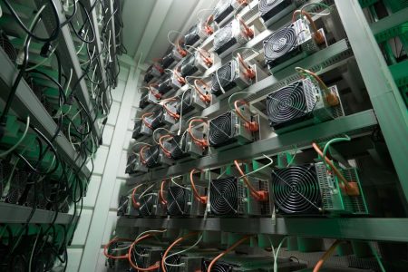 Bitcoin Miners and the Upcoming Winter Storm: What to Expect