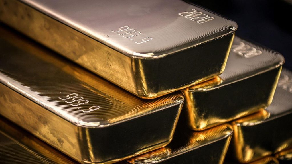 Gold and Silver Prices End 2025 with Historic Gains